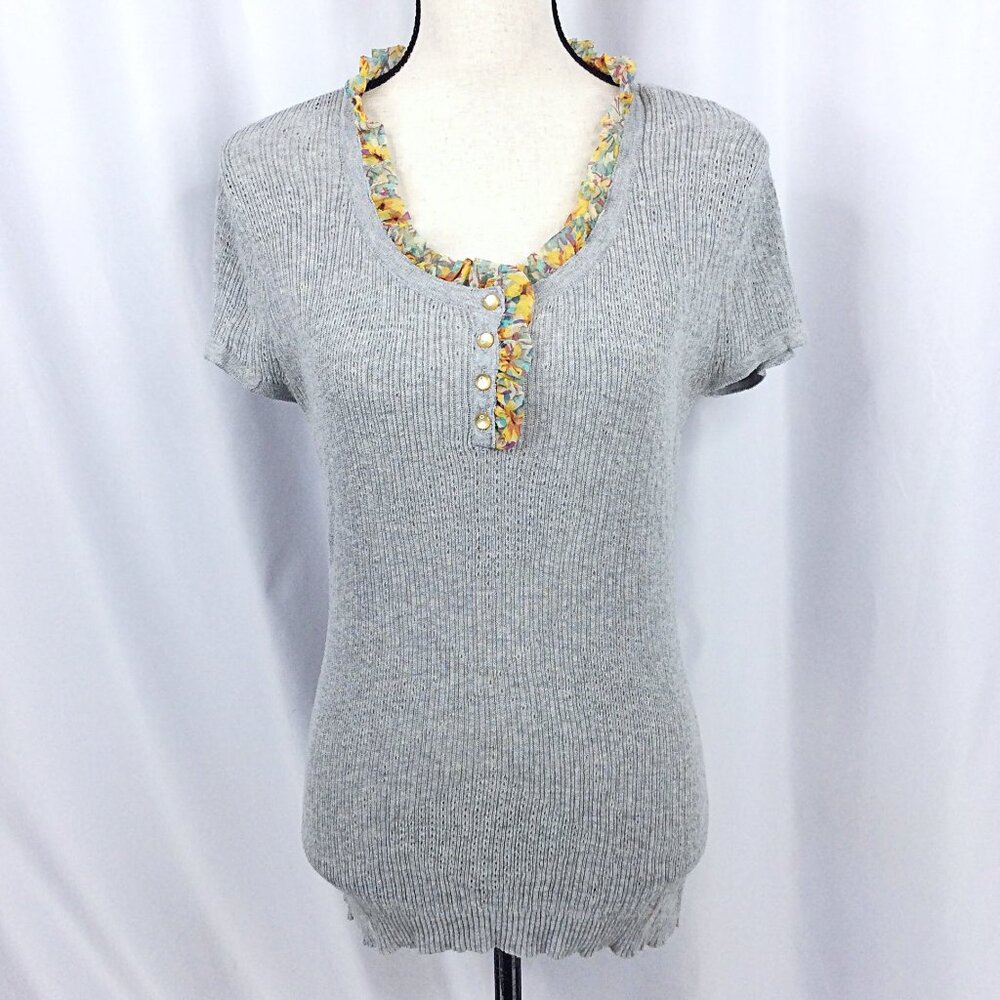 Anthropologie Nick & Mo Top Women's Size Medium Ruffle Henley Ribbed Gray